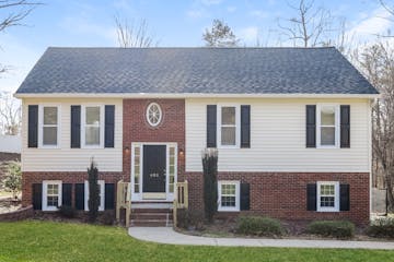 403 TWIN CREEKS RD CLEMMONS, NC 27012